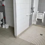 Auberge De Jeunesse Hostel